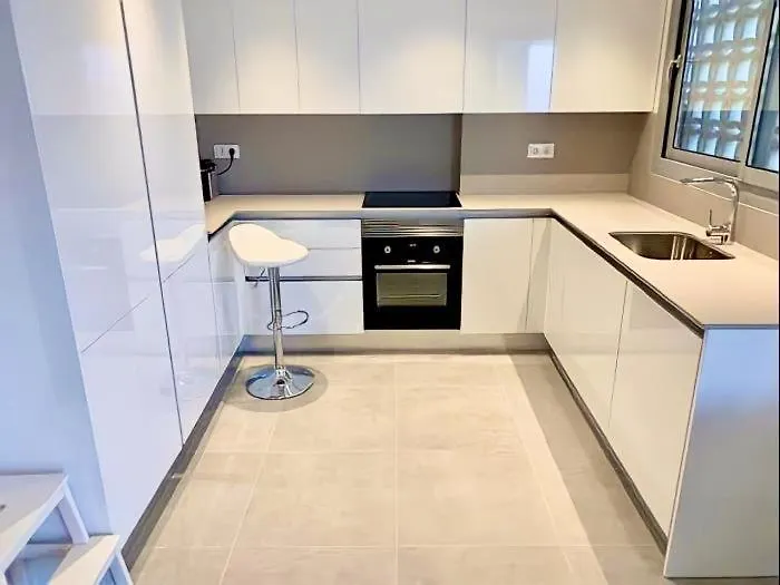 Апартаменты Apartamento Torre Valentina Frente Al Mar Калонже